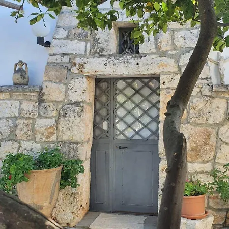 Trullo Peppelilla 別荘 *
